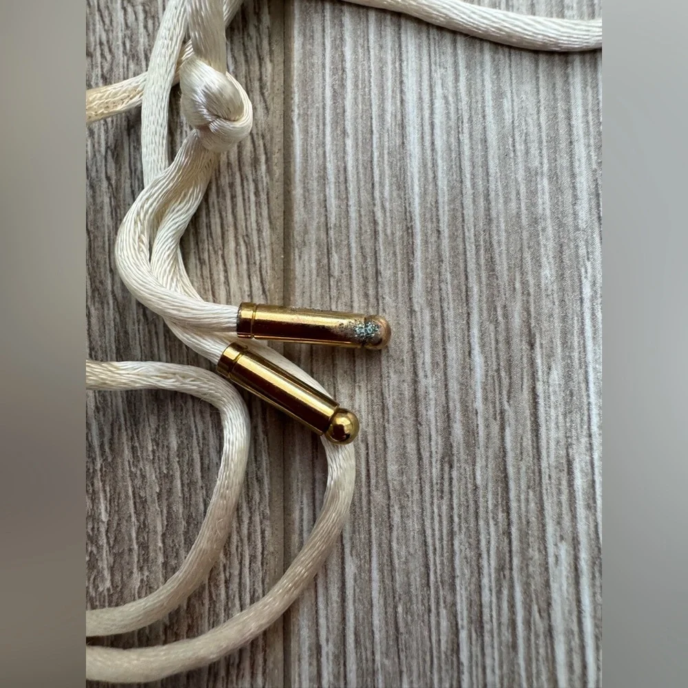 Vintage 1970s Avon "Tender Blossoms" hand-painted ceramic pendant necklace - Picture 2 of 4